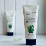 Clean Dew Aloe Foam Cleanser - Image 2